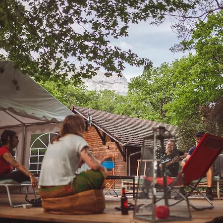 Le Spot Hostel